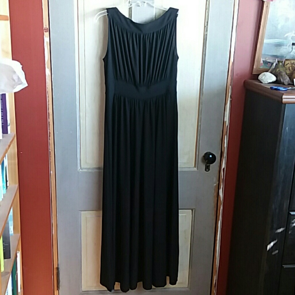Haani Dress - Picture 6 of 7